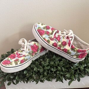 Vans Doheny
Checkered Floral Sneakers Size 7.5